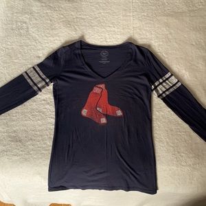 Womens L Boston Red Sox long sleeve sports shirt